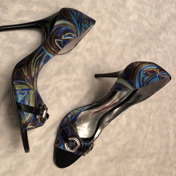 Size 6.5 heels BN - Picture 2 of 6